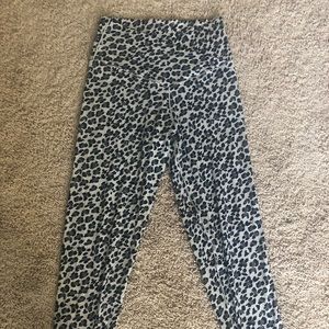 ⭐️FINAL PRICE DROP⭐️Aerie Crossover Leggings